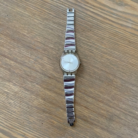 Swatch Accessories - Swatch Watch Women’s Vintage Silver and Purple and white  In EUC ! Needs battery